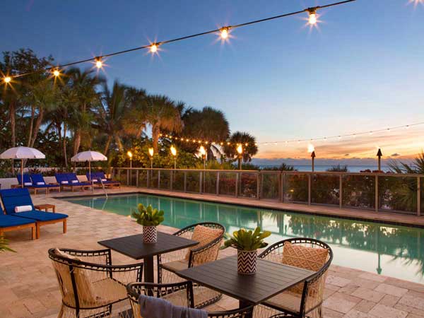Evening at pool during sunset, at Solé Miami
