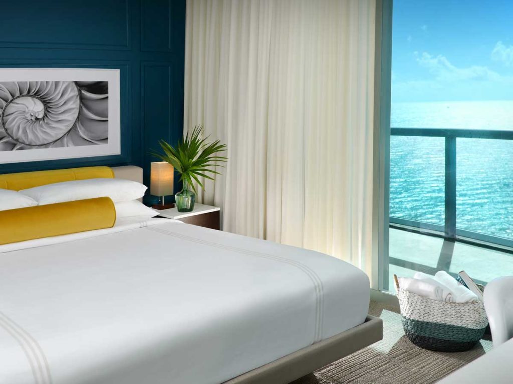 Ocean view Guestroom, at Solé Miami