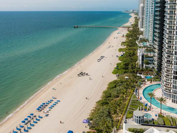 Sole Miami Beach And Pool Aerial.