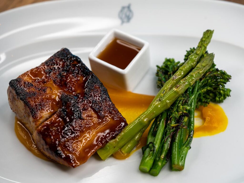 Meat And Asparagus With Special Dipping Sauce