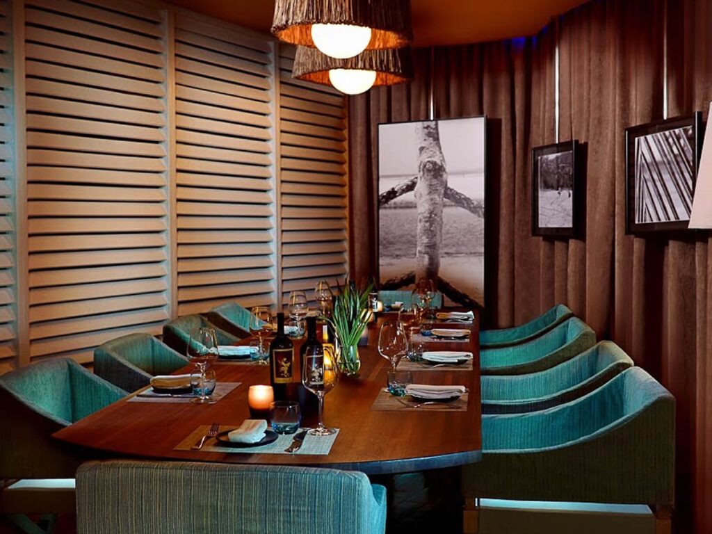 Private Dining Table